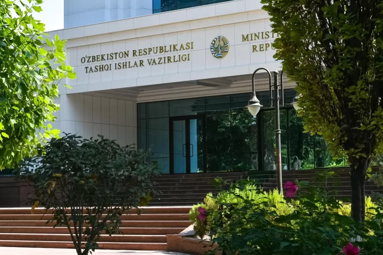 МИД Узбекистана опроверг слухи о запрете на въезд в ОАЭ: безвизовый режим сохраняется