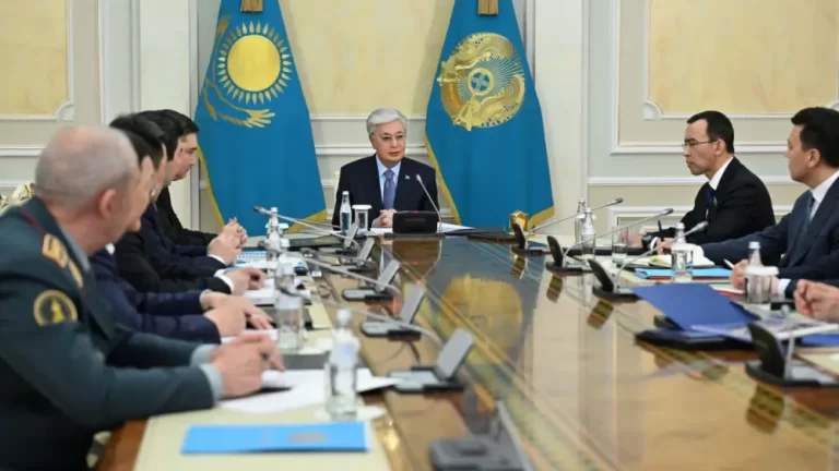 Токаев провел совещание Совета безопасности: «Не допустим снижения благосостояния»