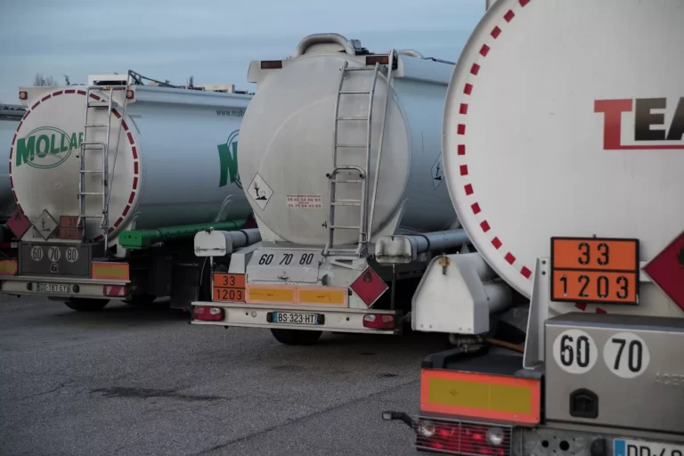 В Кыргызстане учредят госпредприятие «Кыргыз мунай» для снабжения страны ГСМ