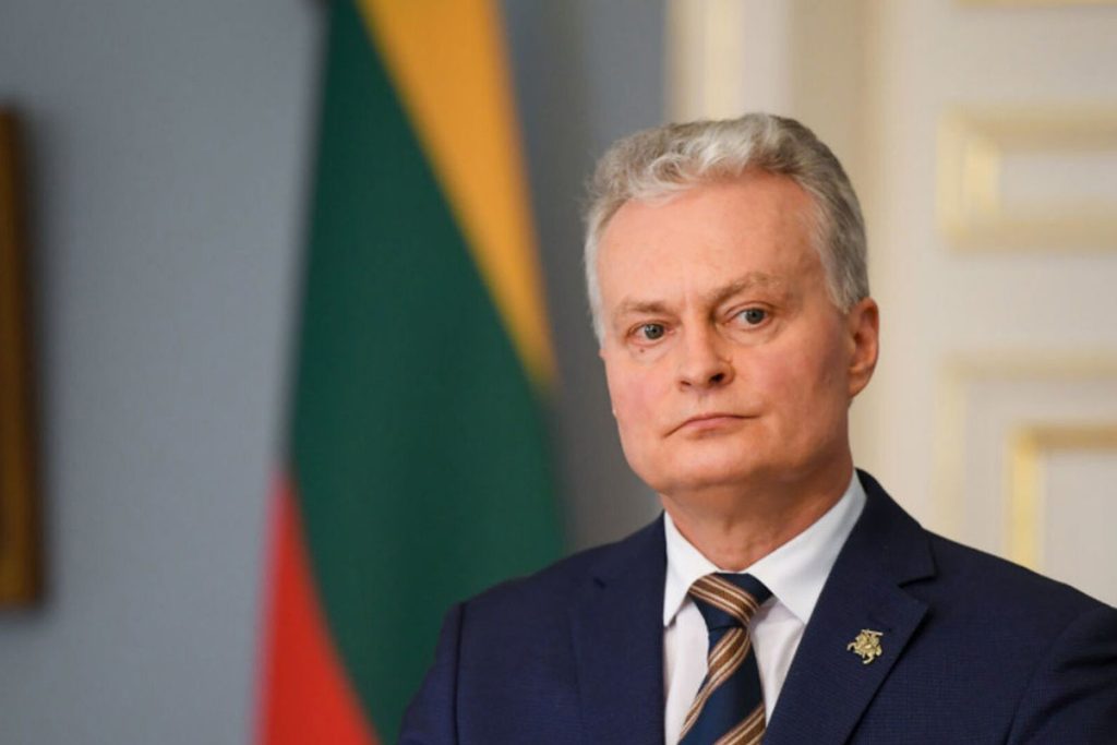 Президент Литвы принял отставку правительства