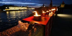 Россия и мир вспоминают жертв Великой Отечественной войны в День памяти и скорби