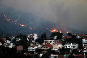 Пожары в Греции: погибший у Фессалоник, обстановка напряженная