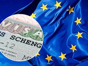 Посольство Греции разъяснило правила бесплатной записи на визу и оплаты сбора 90 евро